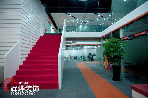 無(wú)錫辦公樓裝潢樓梯