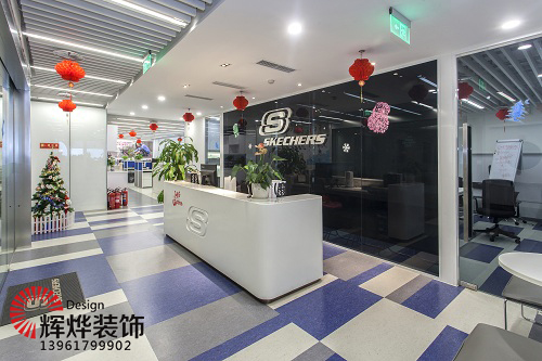 簡(jiǎn)約無(wú)錫辦公室裝飾前臺